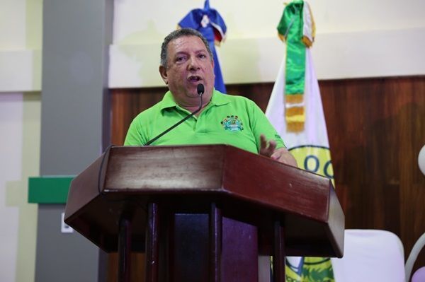 Prof. Santiago Portes, presidente del Consejo de Administración, en el discurso de clausura.