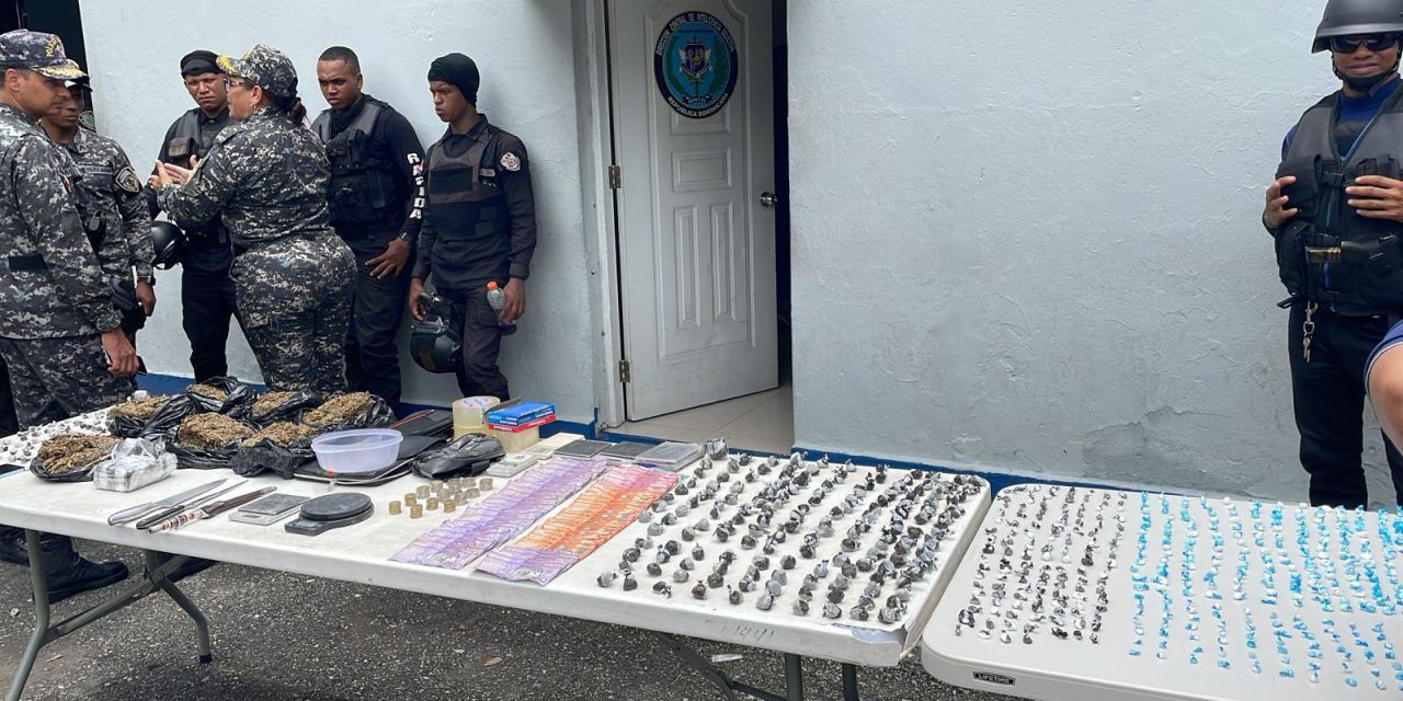 La Dirección Regional Sur Central de la Policía Nacional refuerza lucha contra el crimen en Baní: Importante incautación de drogas y armas