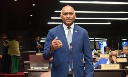 Diputados aprueban proyecto de ley que declara el municipio de Baní “Capital del Mango”