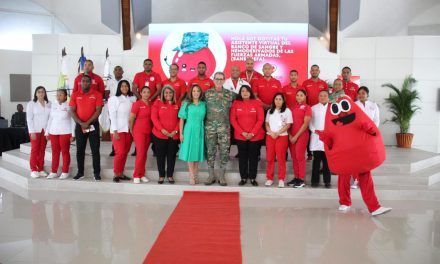 FFAA presenta asistente virtual “Gotitas”, responderá preguntas sobre donación y obtención de sangre