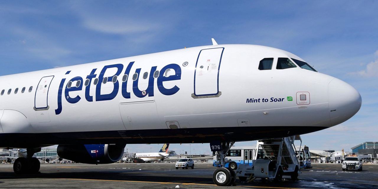 Los 20 años de JetBlue en RD: le urge mejorar su imagen