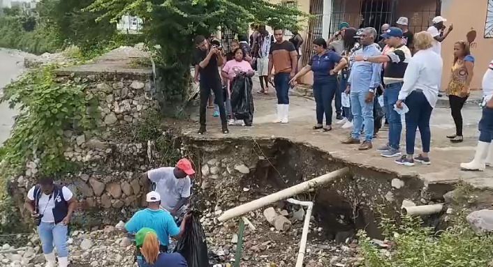 Entidades de San Cristóbal realizan amplio operativo de limpieza