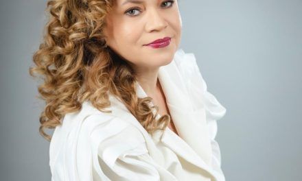Clara Luz Lozano, una maestra dominicana dedicada a la enseñanza teatral