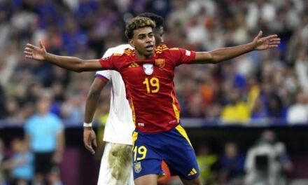 España gana 2-1 a Francia y se clasifica a la final de la Eurocopa