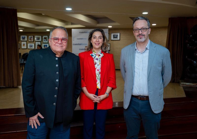 Armando Lucas Correa presenta su nuevo libro