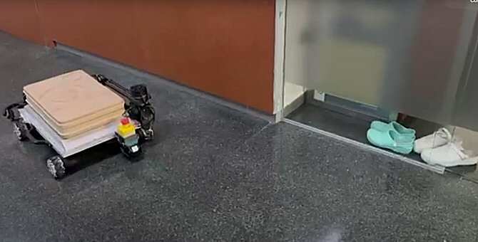 Robot para situaciones de aislamiento por riesgos infecciosos o radiológicos