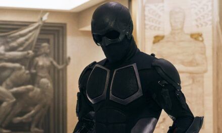Nathan Mitchell, Negro Oscuro en ‘The Boys’, defiende la serie: «El arte siempre ha sido político»