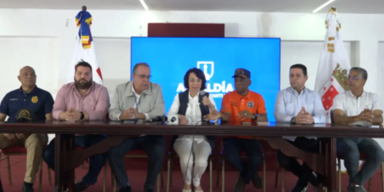 Alcaldía de Santiago y otras instituciones se declaran en sesión permanente por huracán Beryl