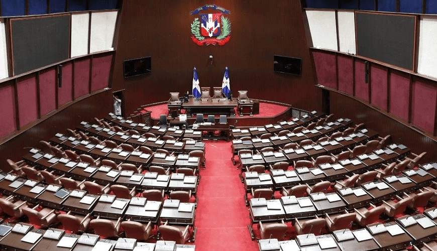 Comisión especial tiene fecha para rendir informe sobre proyecto del Código Penal