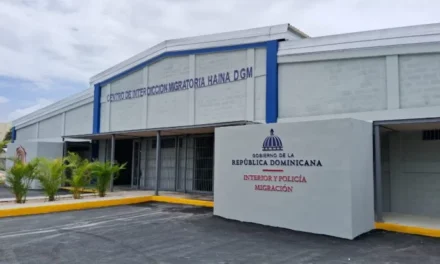 Migración inaugura edificio ‘más humano’ para retención de indocumentados