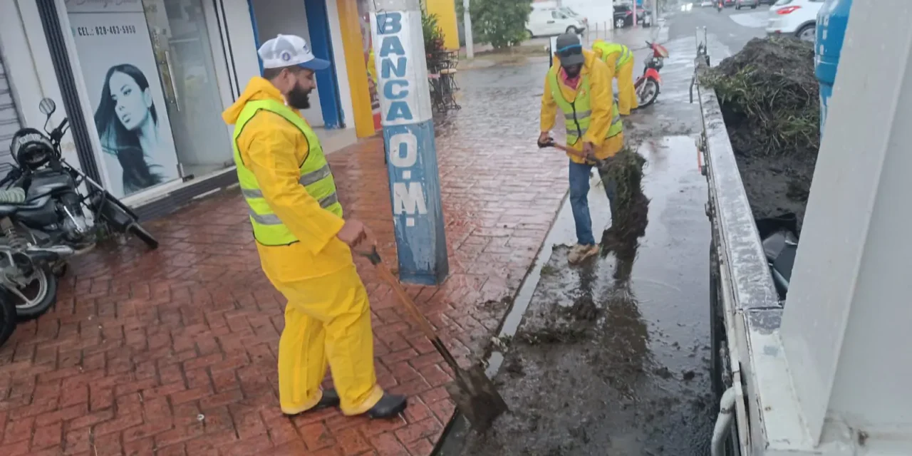 Alcaldía DN mantiene operativos preventivos de limpieza para mitigar efectos de las lluvias