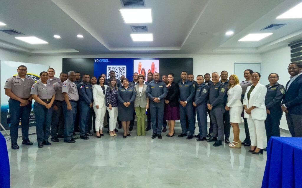 Policía Nacional inicia diálogo estratégico para mejorar la gestión de su talento humano.