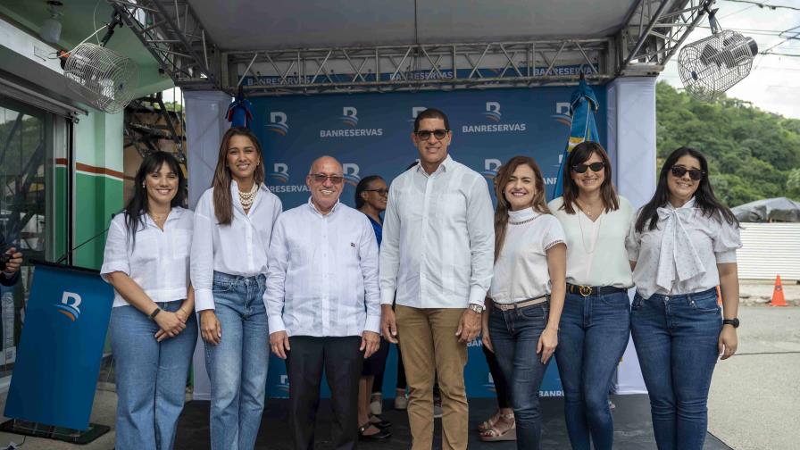 Banreservas inaugura subagente bancario en único municipio que carecía de sucursal