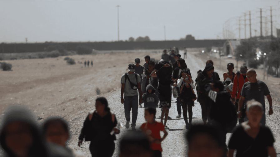 El Salvador presenta plan para reducir y evitar la migración irregular de sus nacionales