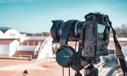 Los códecs: La clave para la compresión y transmisión de datos multimedia