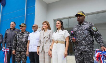 Gobierno pone en funcionamiento dos modernos destacamentos en el Ensanche Luperón y Las Cañitas, del D.N.