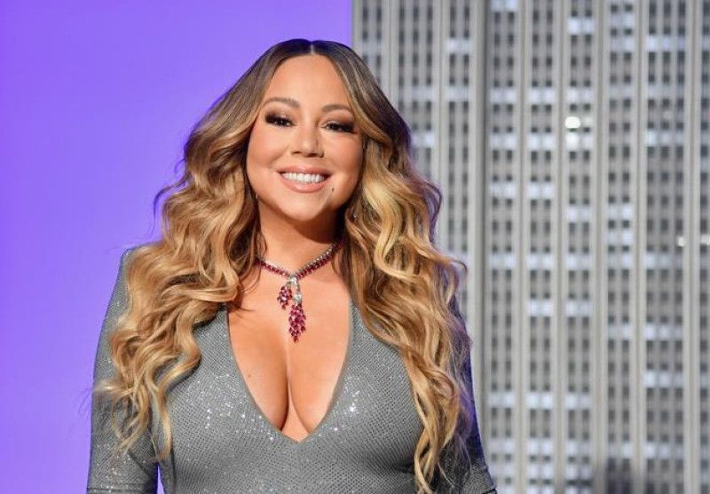 Al igual que Mariah Carey, otros famosos que se le murieron varios seres queridos en pocos días