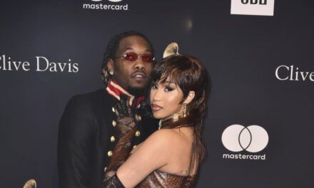 Cardi B exige a Offset la manutención de sus tres hijos