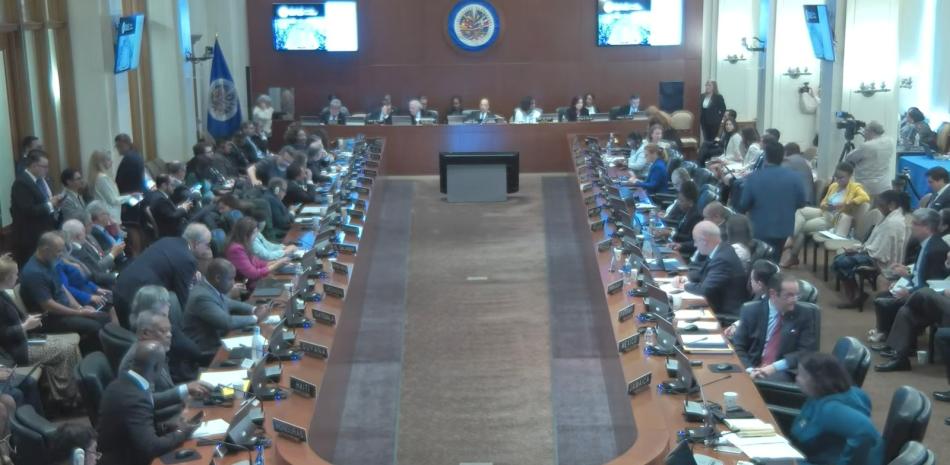 La OEA no logra mayoría para presionar por actas contra reelección de Maduro