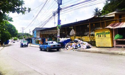 Pantoja vive en medio de la basura, azotado por la delincuencia y la escasez de agua