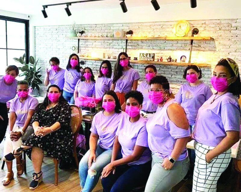 Una fundación que a través de la palabra de Dios trabaja por la mujer
