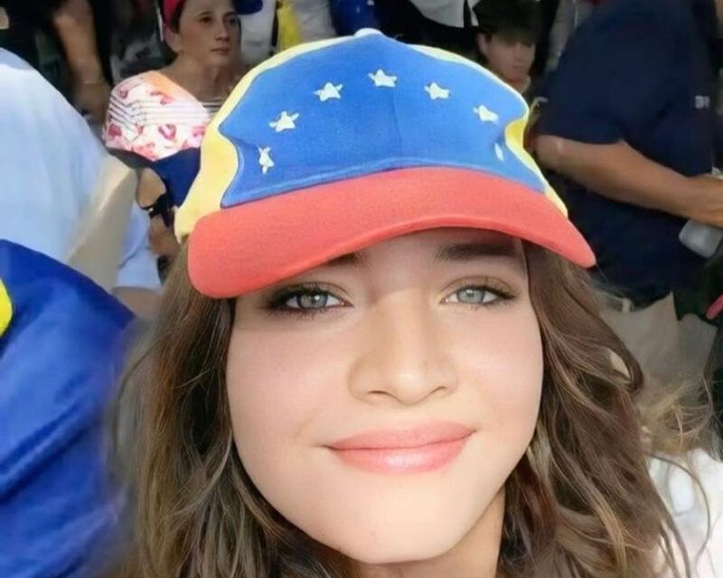 Hija de Mónica Spear conmueve al hablar de sus padres en manifestación por Venezuela