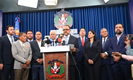 Abinader somete al Congreso Nacional proyecto de ley busca reforma de la Constitución