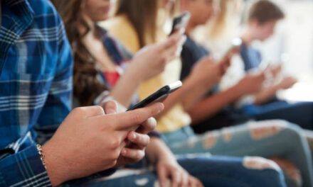 Menores usan apps de citas y comparten desnudos, hecho que no puede ignorarse en estrategias de riesgos online
