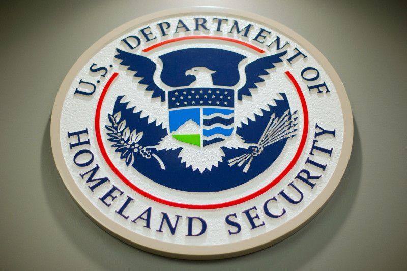 Biden reanuda programa migratorio para cuatro países