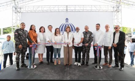 Vicepresidenta Raquel Peña inaugura moderno destacamento policial en Villa González, Santiago, para elevar niveles de seguridad en esa ciudad