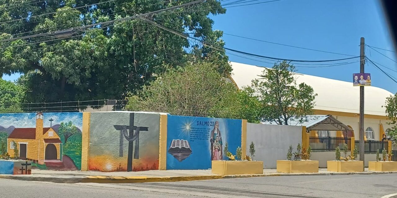 Privados de libertad realizan labores de embellecimiento Alcaldía de Navarrete
