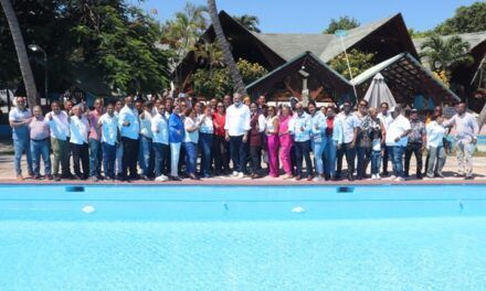 Roberto Fulcar realiza recorrido por provincias del Suroeste; Llama militancia del PRM a unidad y colaborar con gestión de Abinader