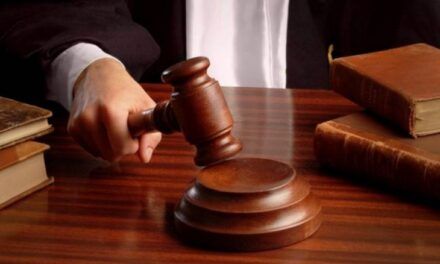 Dictan prisión preventiva a suizo acusado de agredir y amenazar expareja en SC