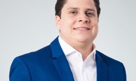 Renuncia Ramón Arnaldo Pimentel, secretario de Organización del PRD
