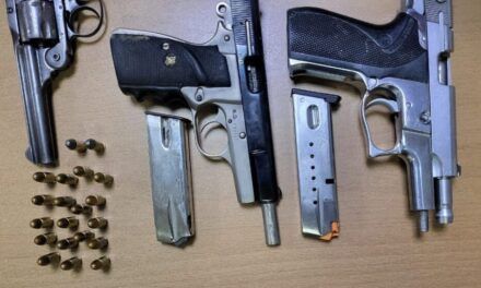 PN y MP incautan pistolas y revólver sin documentos mediante allanamientos en Santiago