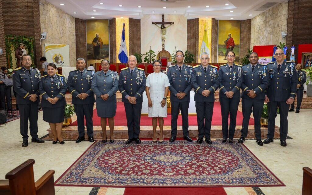 Policía Escolar celebra misa de acción de gracias por su 25 aniversario