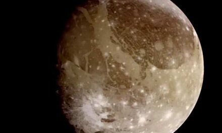 La catástrofe que sufrió la luna más grande del sistema solar