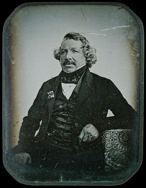 Louis-Jacques-Mandé Daguerre: El pionero que revolucionó la fotografía