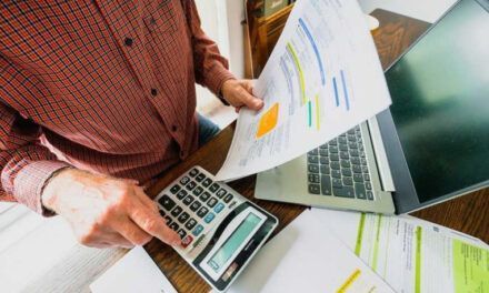 UNE plantea obligatoria y universal la declaración de impuestos anual