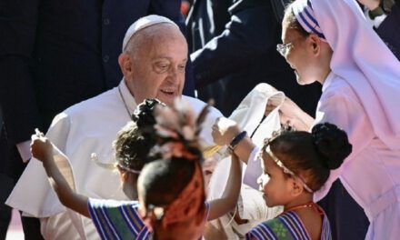 El Papa llama a prevenir los abusos contra los niños