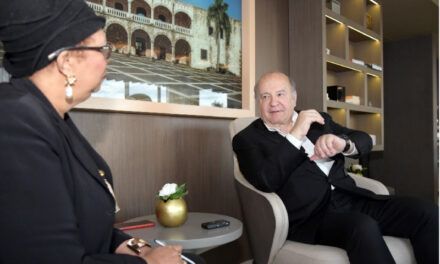 De Soto valora estabilidad RD, dice titulación de la propiedad atraerá grandes capitales