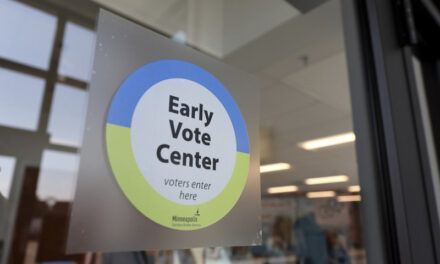 Inician las votaciones presenciales en Estados Unidos