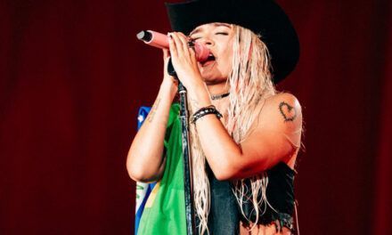 Karol G se despide de sus fanáticos tras realizar su último concierto del año