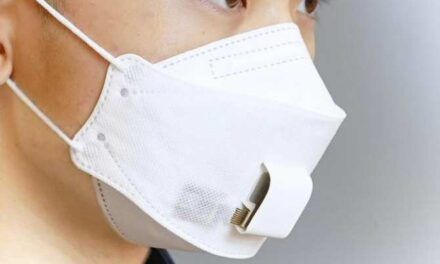Mascarilla inteligente que vigila en tiempo real la salud de la persona por su aliento