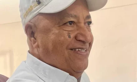 Alcalde municipio San Cristóbal, Nelson De La Rosa, sostiene fructífera  reunión con comerciantes del Mercado de Los Molina