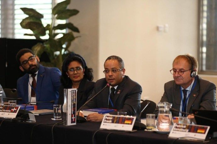 Delegación del TC dominicano participa en encuentro en Perú