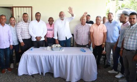 Roberto Fulcar llama a los perremeistas a cuidar su partido y proteger su gobierno