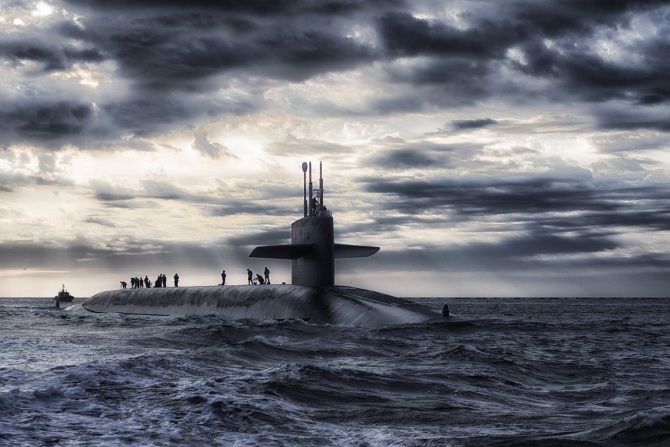 ¿Cómo funcionan los submarinos?