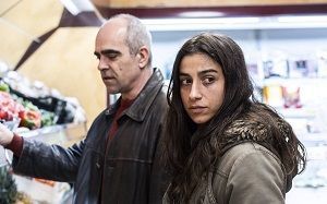 Ni ‘Smile 2’, ni Almodóvar pueden con ‘Robot salvaje’ y ‘La infiltrada’, que siguen dominando la taquilla española