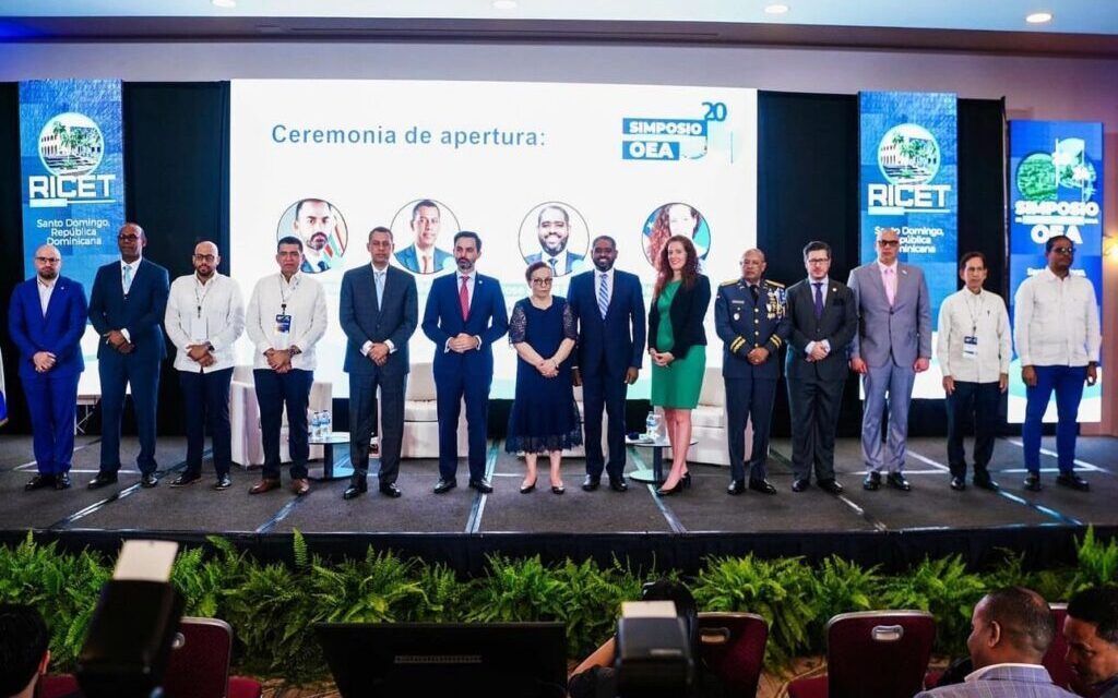 Director General PN inicia primera semana de octubre participando en importantes eventos y recibe reconocimiento